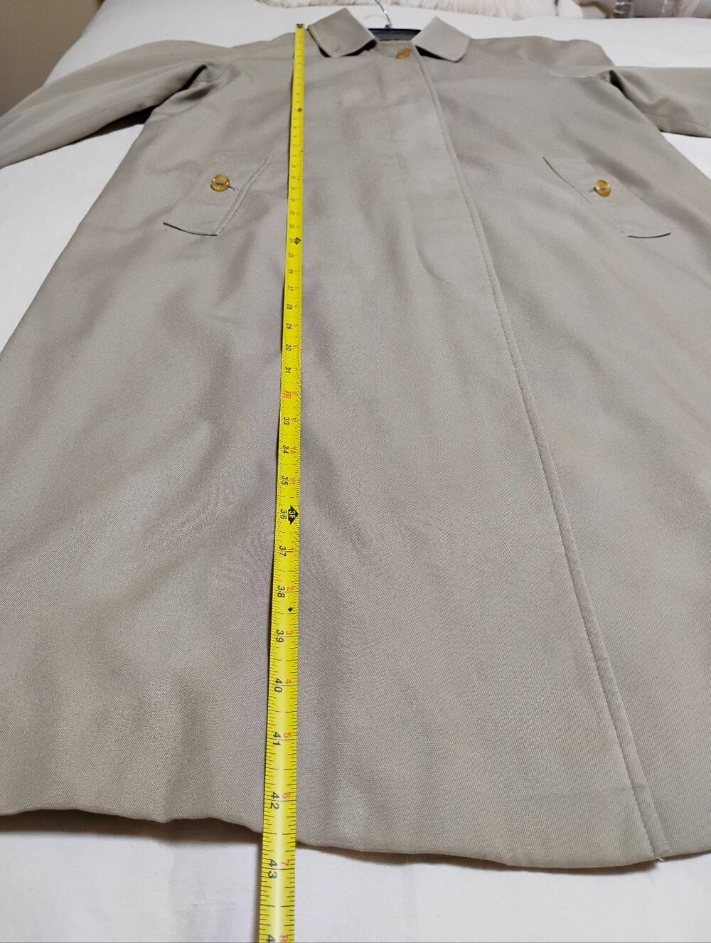 Vintage Burberry Trench Coat with Signature Check Lining - Picture 7 of 9